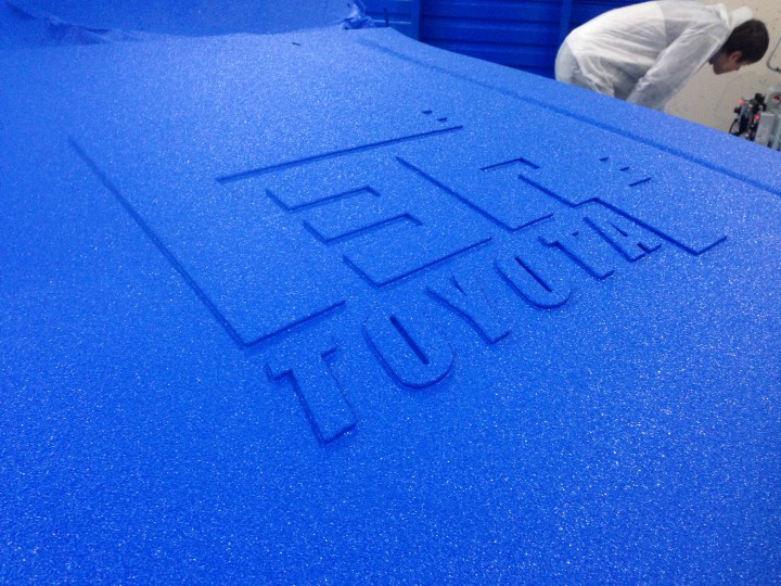 ЗАЩИТНОЕ ПОКРЫТИЕ АВТОМОБИЯ LINE-X 