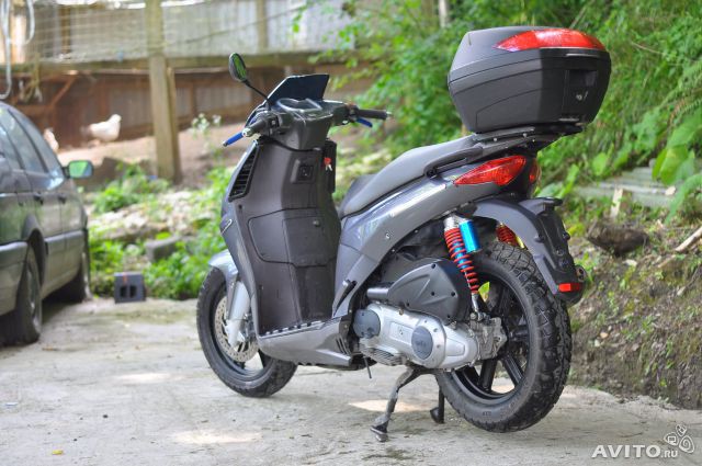  Продам итальянца Aprilia Sportcity 200 (2008г.)