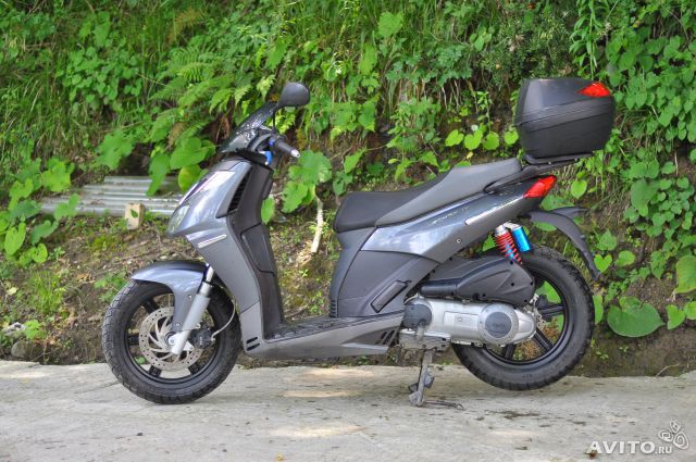  Продам итальянца Aprilia Sportcity 200 (2008г.)