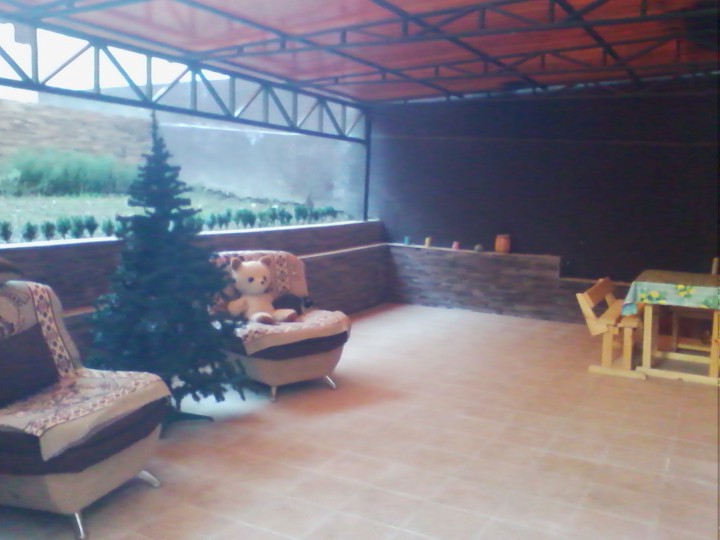 Продам 2-ух комн.квартиру 53м+ терраса 40м.(внутренний дворик).