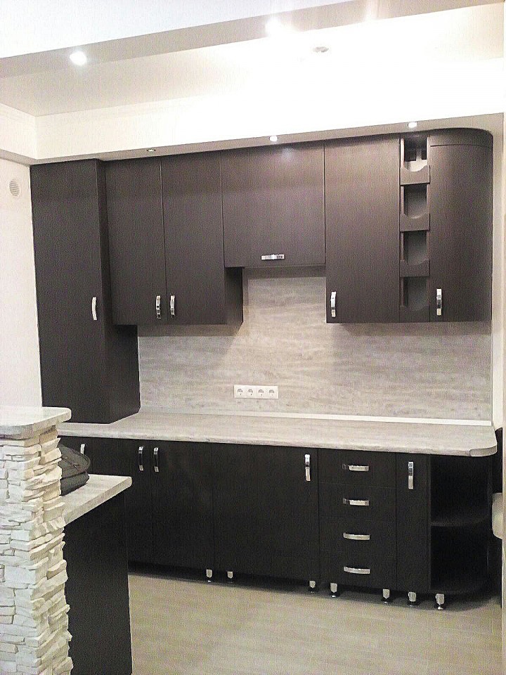 Кухни в наличии и под заказ