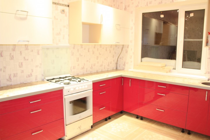 Кухни в наличии и под заказ