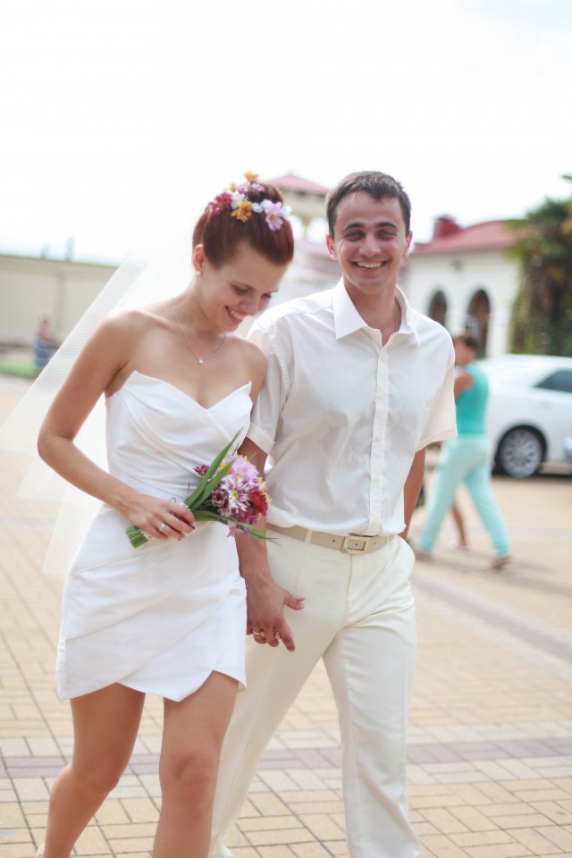 Продаю чудесное свадебное платье-трансформер