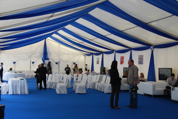 Аренда тентовых конструкций, шатров, мебели 