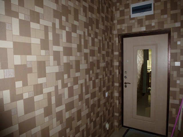 Продаю двухкомнатную в Центре