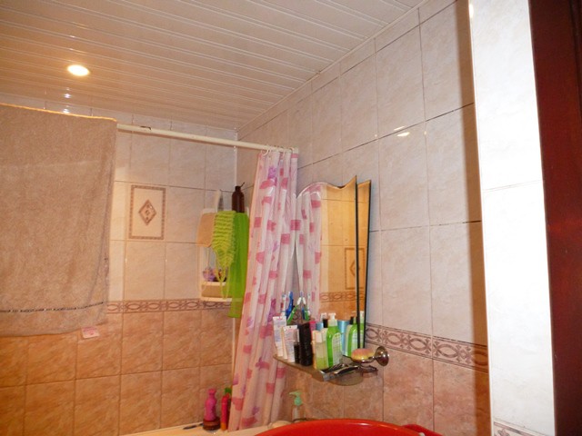 Продам двухкомнатную в Приморье