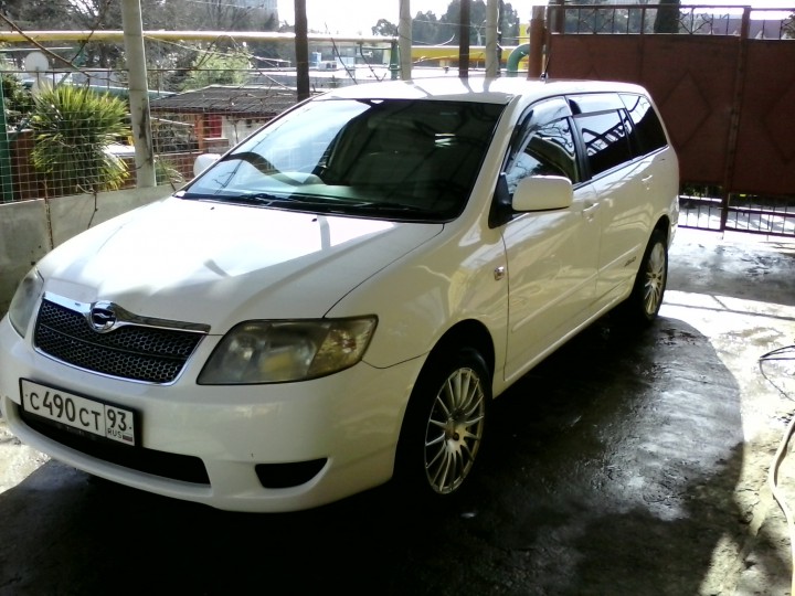 Продаётся Toyota Corolla Fielder