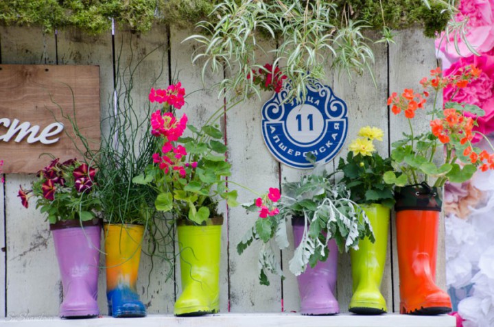 Требуется продавец-консультант в цветочный магазин