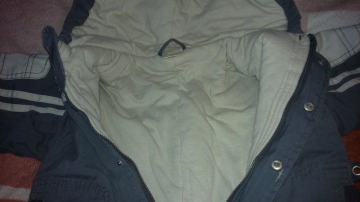 Продаю осенне-зимний комбинезон на мальчика 1-1,5 лет