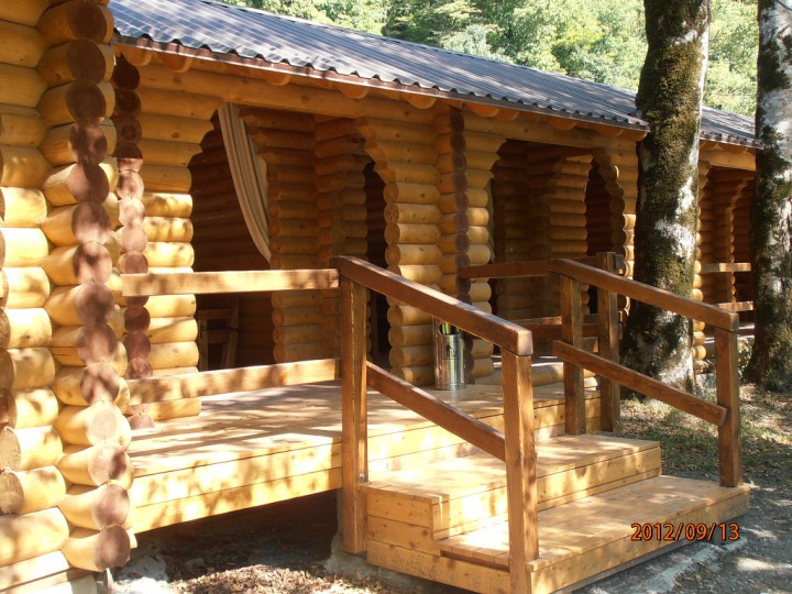 Дом, баня , беседка из оцилиндрованного бревна(строительство)