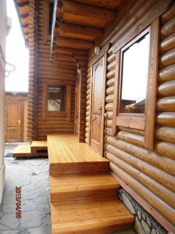 Сдам СТУДИЮ в деревянном доме в ДАГОМЫСЕ