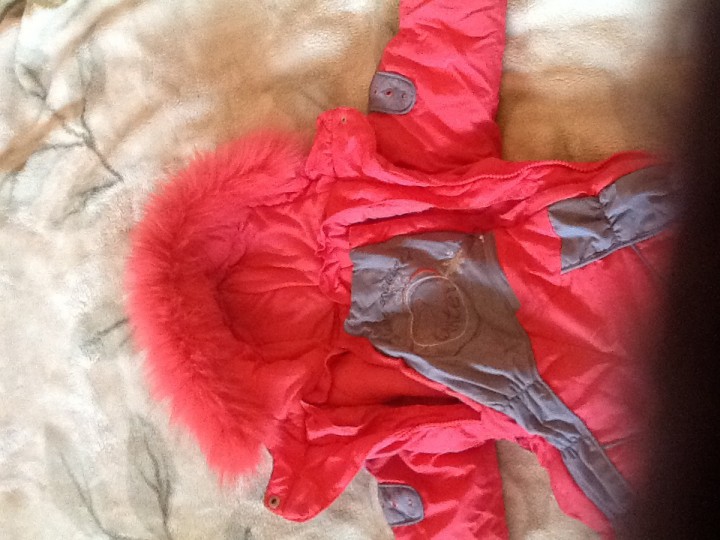 Продам осенне -зимний комбинезон на девочку 80-86 см