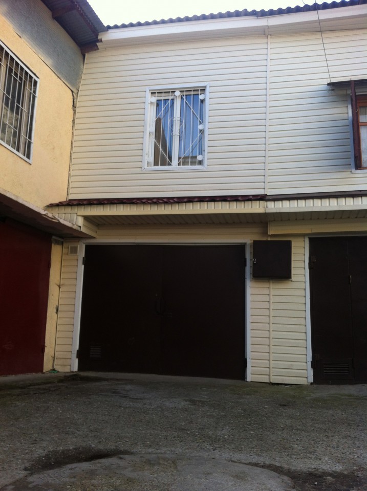 Сдаётся жилой гараж в центре города