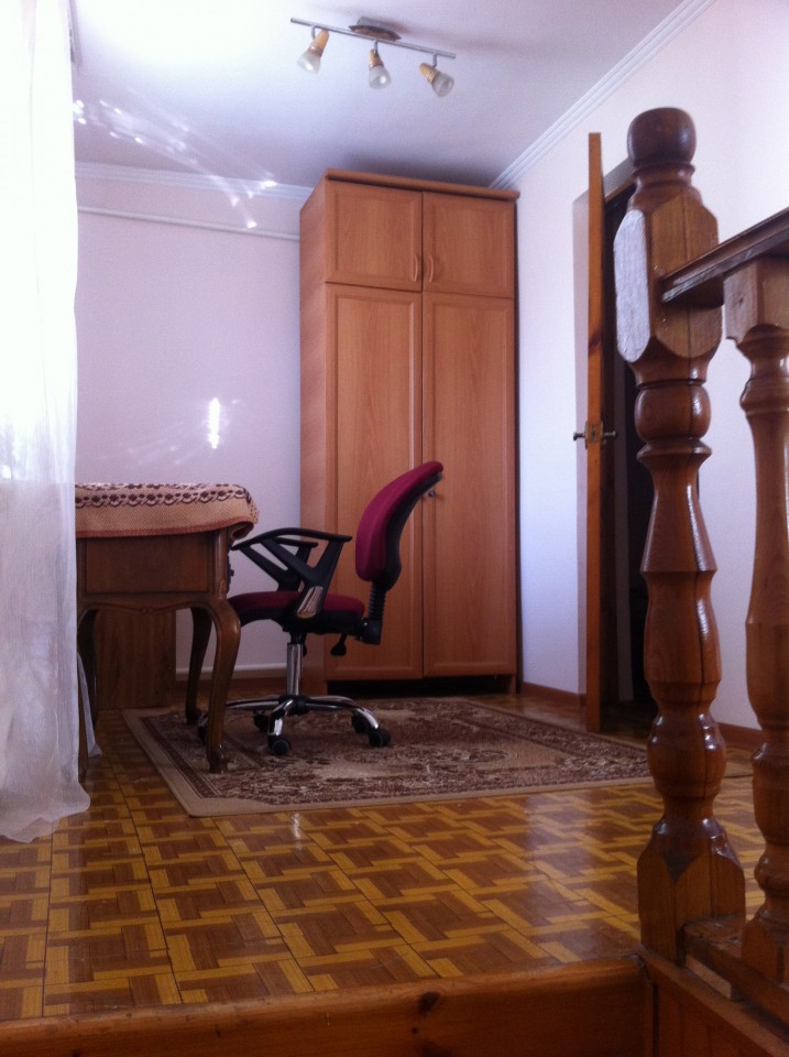 Сдаётся жилой гараж в центре города