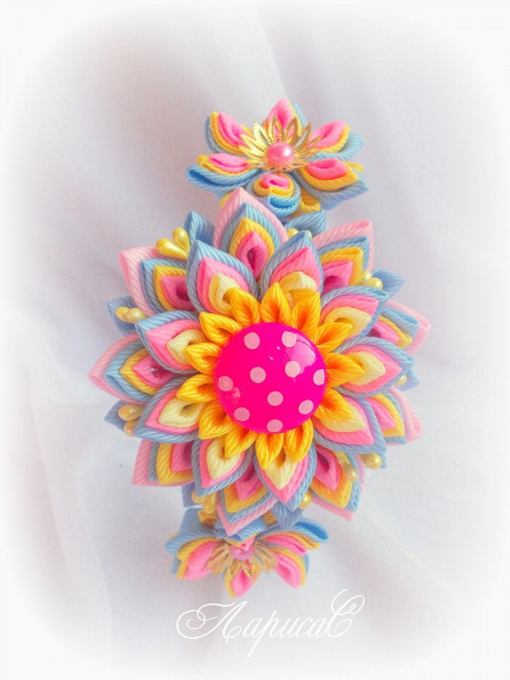 Украшения ручной работы для юных красавиц.