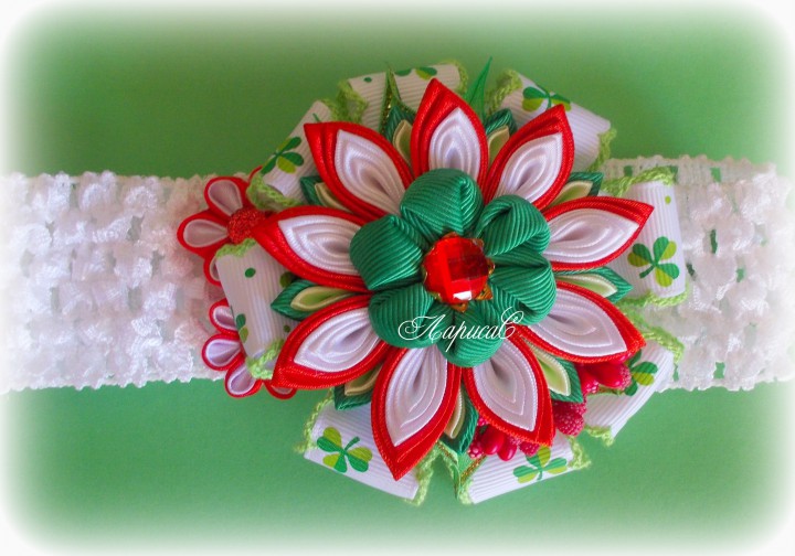 Украшения ручной работы для юных красавиц.