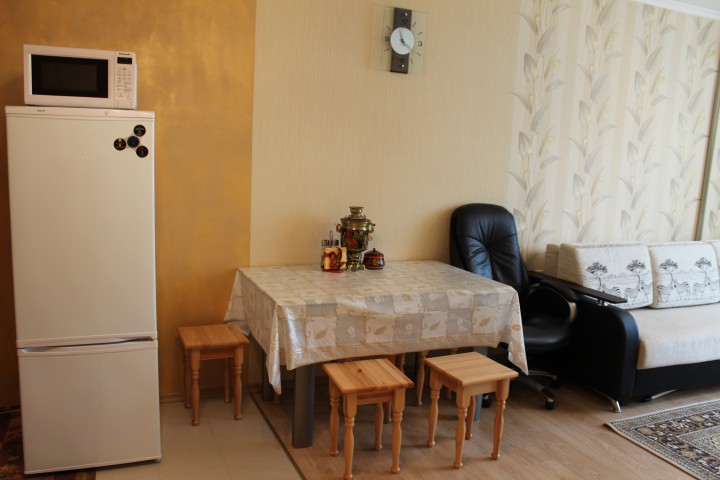 Продаю жилой гараж в Кудепсте на ул.Искра в районе тех.осмотра.