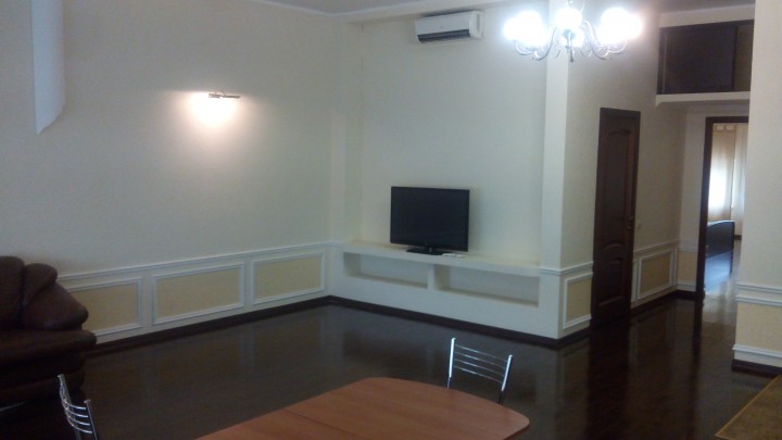 Сдам квартиру 2-к квартира 92 м² на 3 этаже 3-этажного блочного 