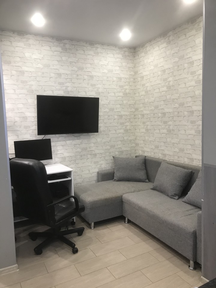 Продам свою 2-х комнатную квартиру в центральном районе Сочи