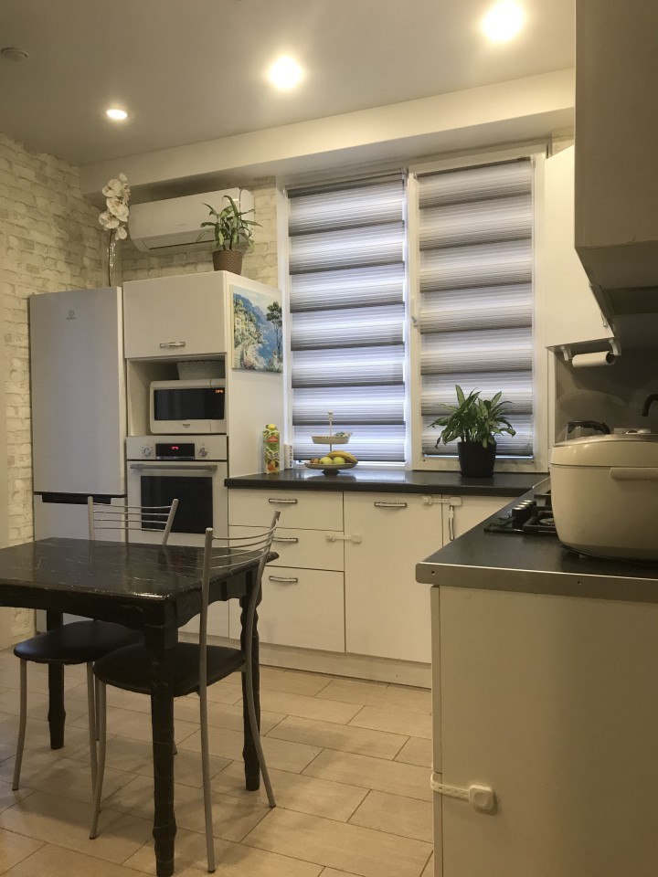 Продам свою 2-х комнатную квартиру в центральном районе Сочи