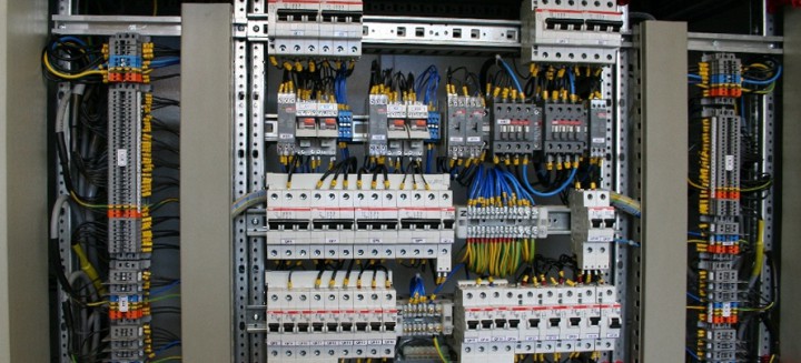 Монтаж и обслуживание электропроводки и электроприборов