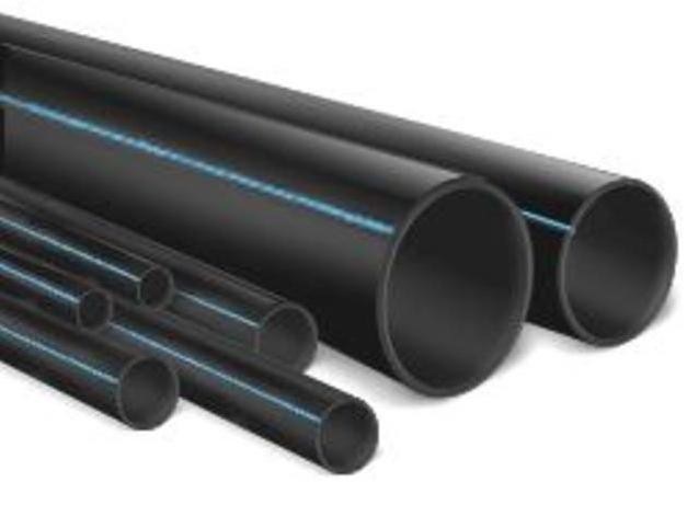 Продам трубу ПНД наружный диаметр 157 мм.  стенка 15 мм. 