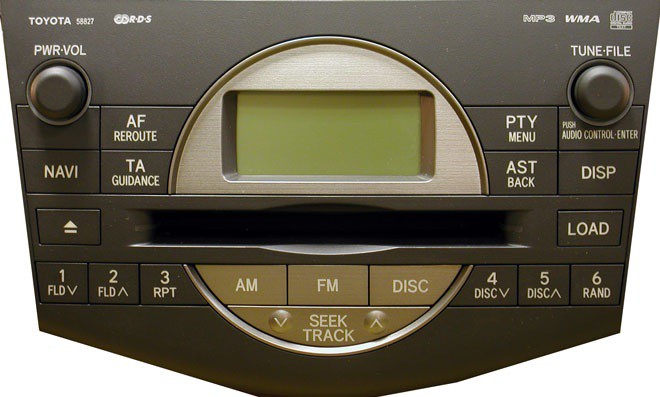 Продам новую Штатную магнитолу TOYOTA 58827 для TOYOTA RAV4