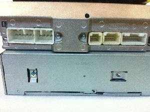 Продам новую Штатную магнитолу TOYOTA 58827 для TOYOTA RAV4