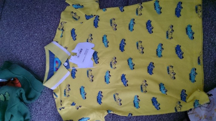 новые футболки по 200р 