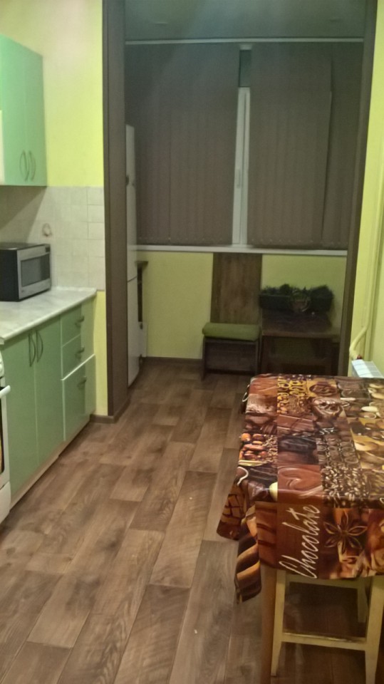 Сдается 2х комн.кв на Бытхе