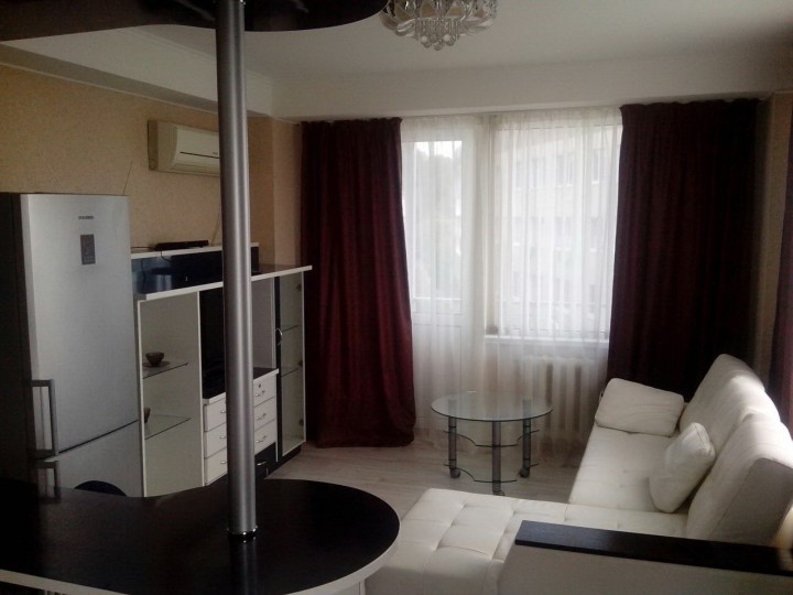 Посуточно 2-к на Светлане