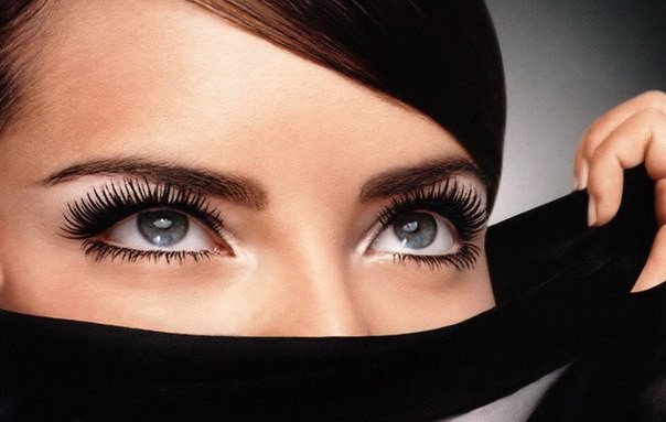 Наращивание ресниц.