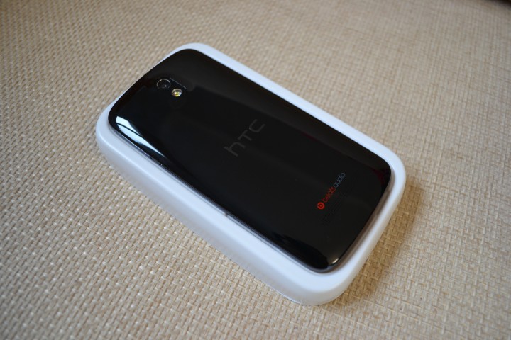 Продам абсолютно новый HTC desire 500 dual sim