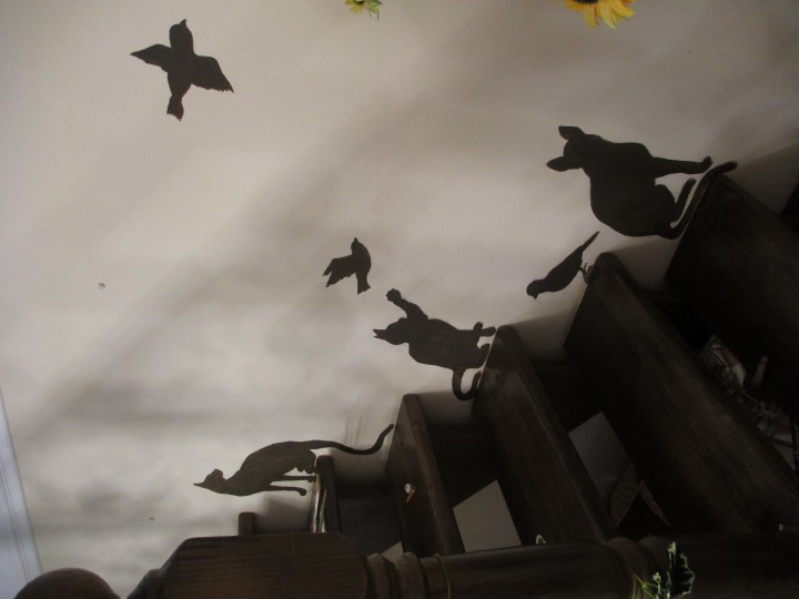 Художник-живописец,художник-декоратор,скульптор