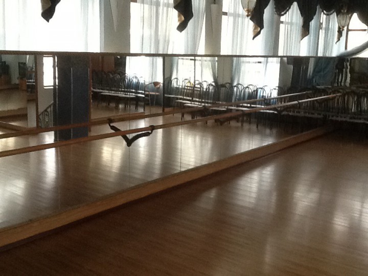 Фитнес для ваших детей. 1 бесплатная тренировка. Жми!