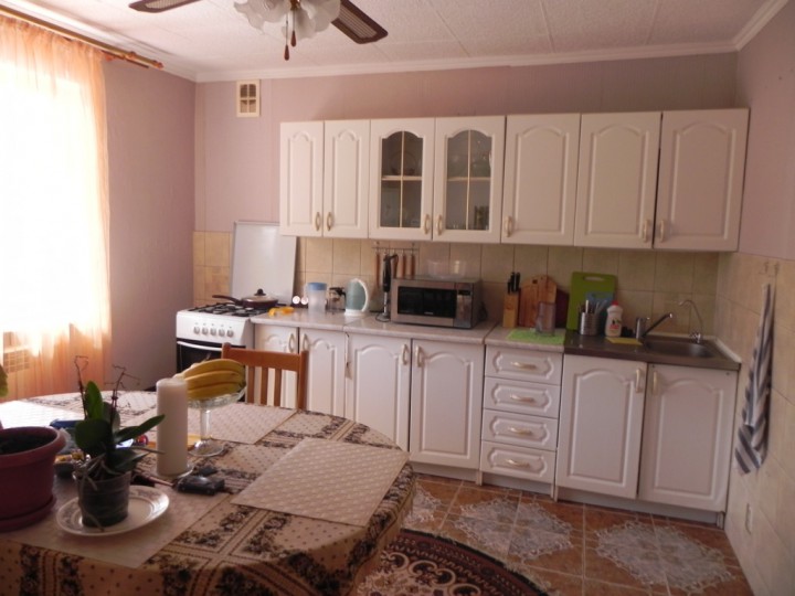 сдам половину  дома