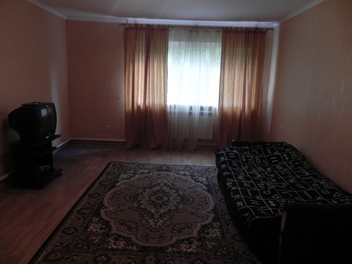 сдам половину  дома