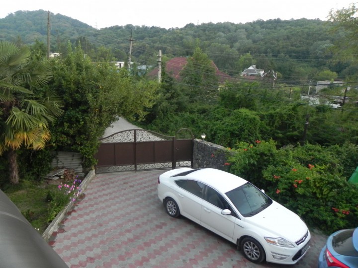 сдам половину  дома