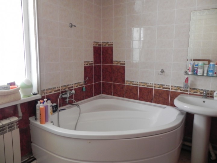 сдам половину  дома