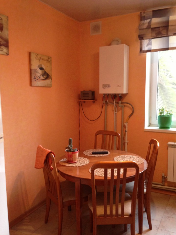 Сдаю свою 2-к кв в Адлере в р-не вокзала