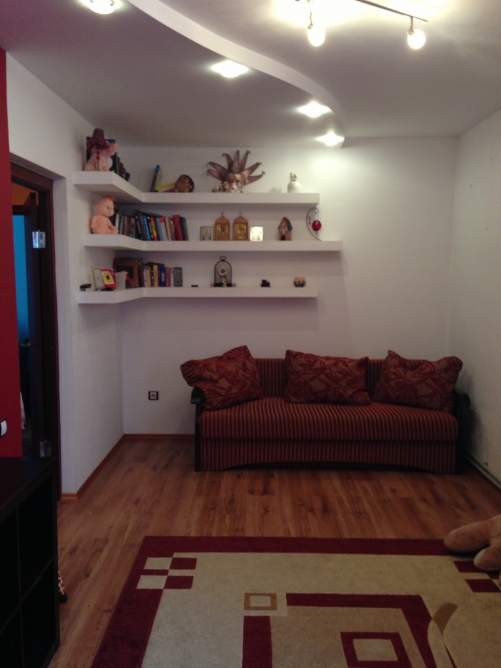 Сдаю свою 2-к кв в Адлере в р-не вокзала