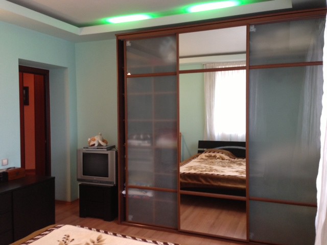 Сдаю свою 2-к кв в Адлере в р-не вокзала