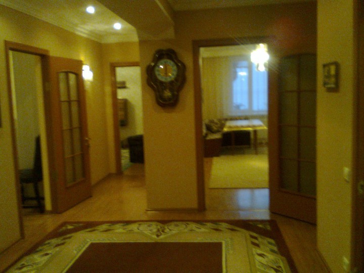 Сдам 3 комн. квартиру