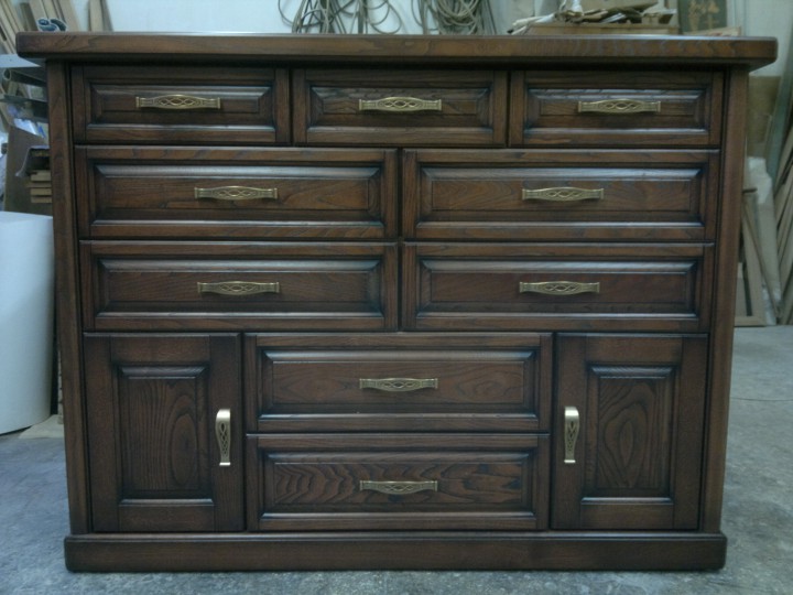 Изготовление мебели из натурального дерева