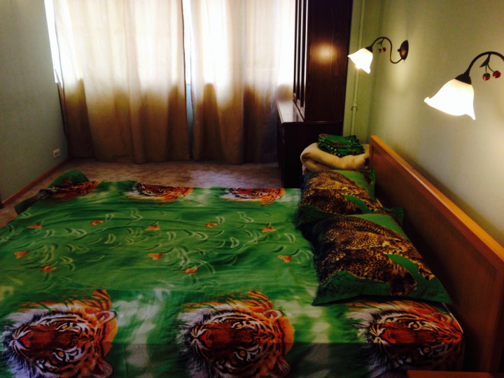 Сдам двухкомнатную квартиру в самом центре города