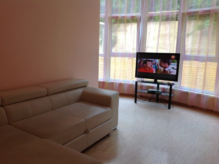 Сдам трехкомнатную квартиру посуточно (с 11 июня по 11 июля)