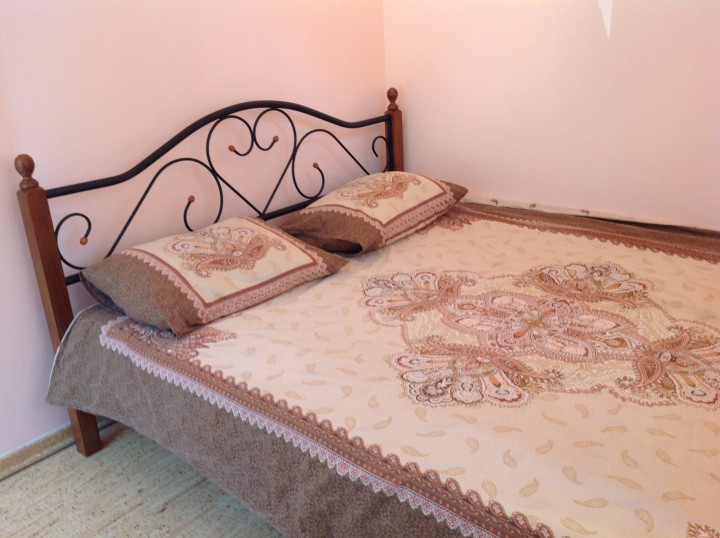 Сдам трехкомнатную квартиру посуточно (с 11 июня по 11 июля)