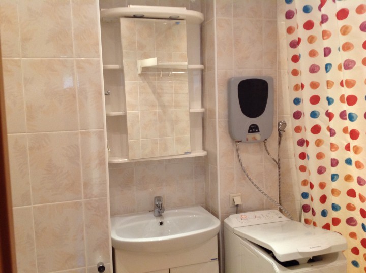 Сдам трехкомнатную квартиру посуточно (с 11 июня по 11 июля)