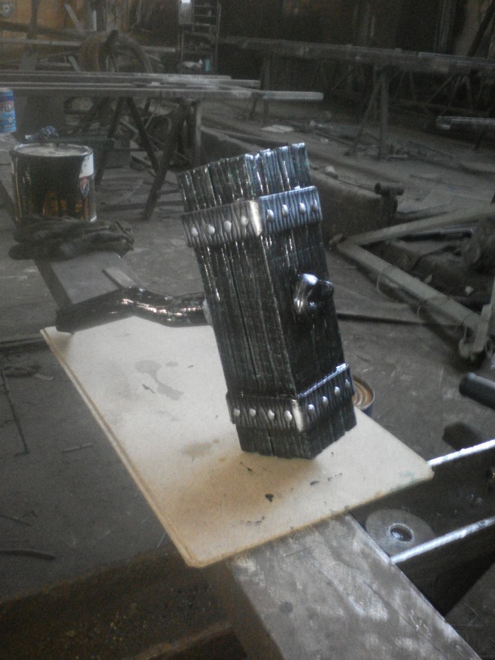 Молот декор