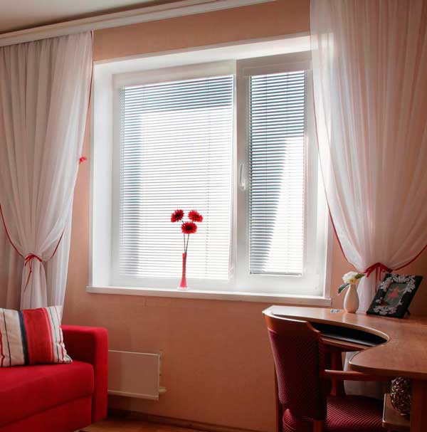 Жалюзи и рулонные шторы в Краснодаре